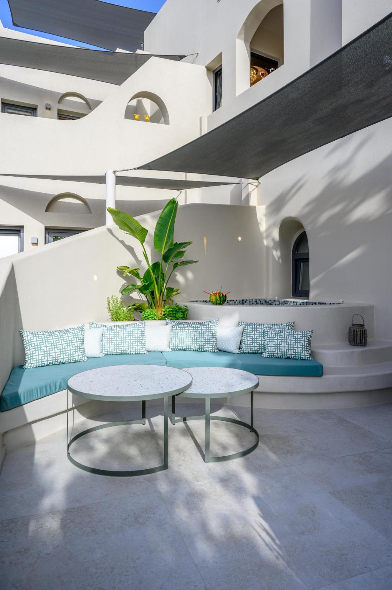 Galaria Serenity Suites Vóthon 외부 사진