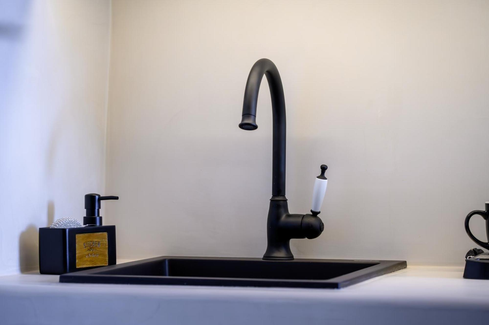 Galaria Serenity Suites Vóthon 외부 사진